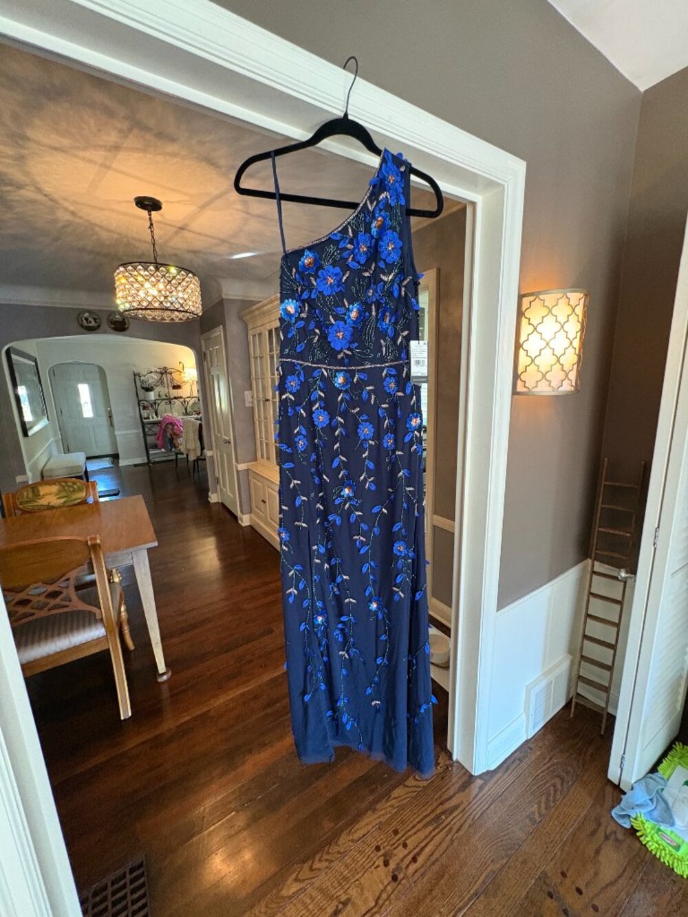 NWT Adriana Papell 3D Floral Beaded One-Shoulder A-line Gown. Size 4 - Picture 6 of 16